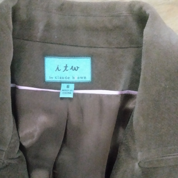 Ladies jacket - Picture 2 of 5